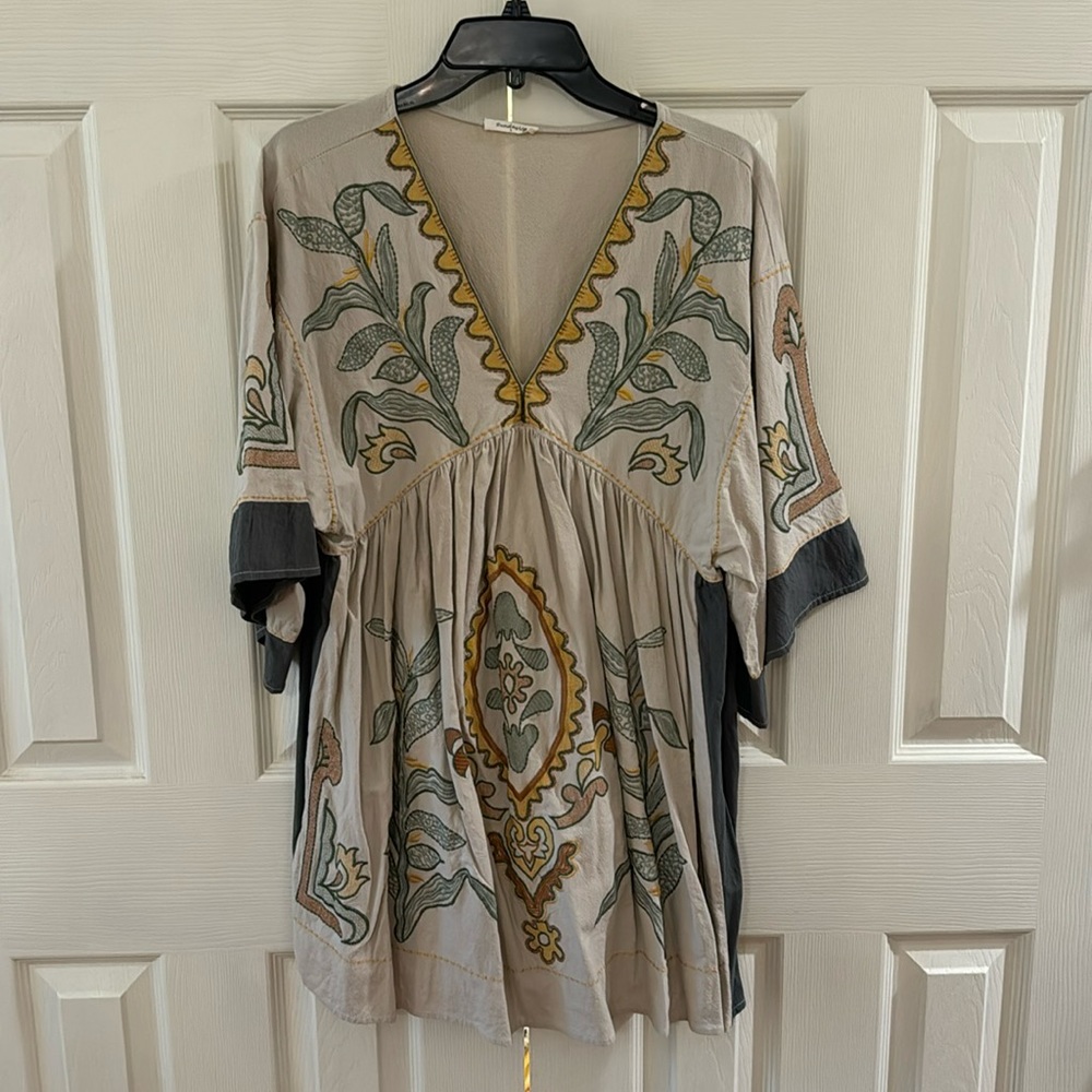 Embroidered dress. Sunday Up size small. NWOT